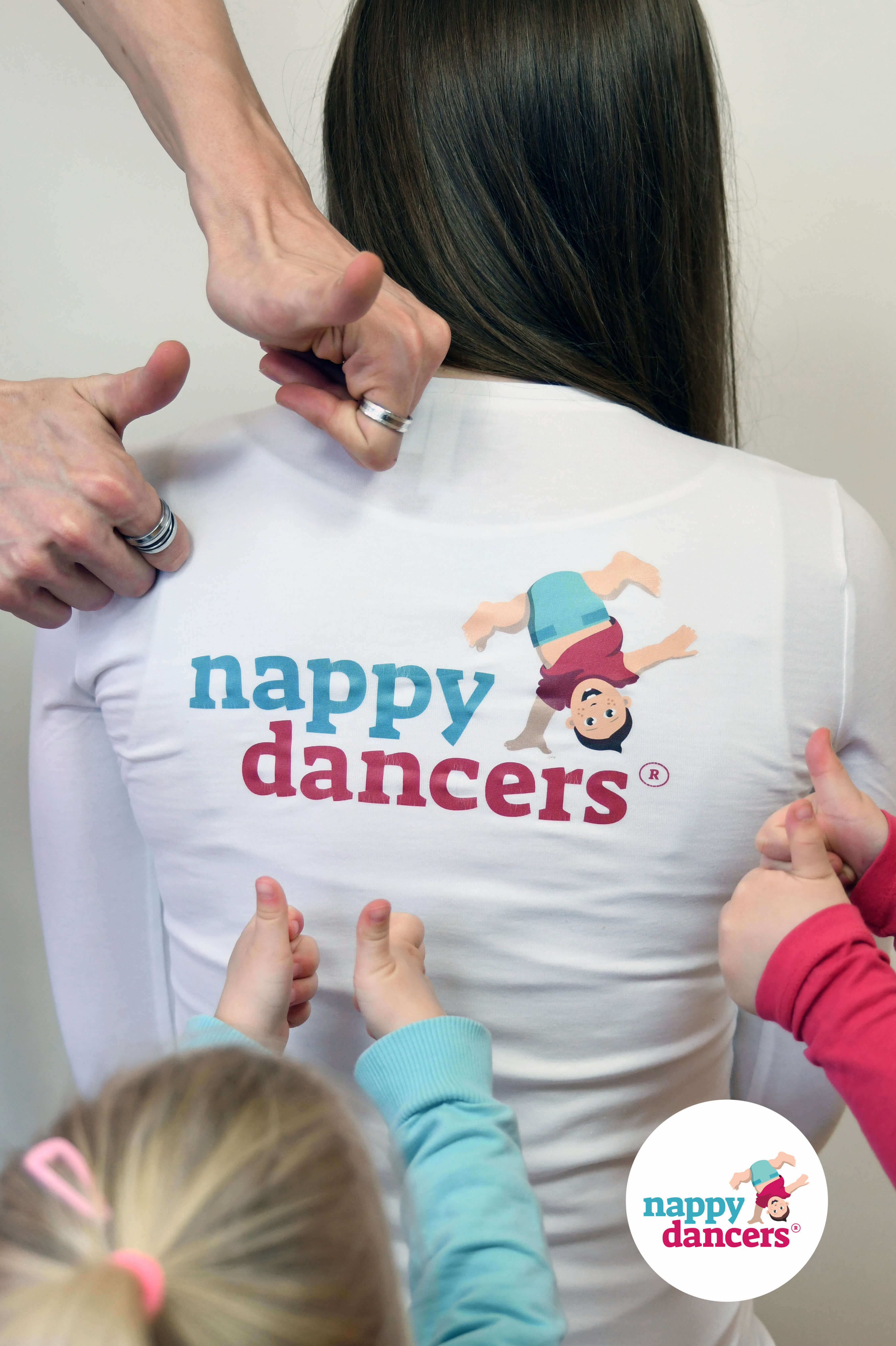 Spiel und Tanz mit nappydancers für Kind und Mama/Papa/Oma/Opa usw.